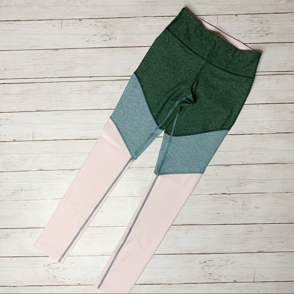 NWT Outdoor Voices 7/8 Springs Leggings Tri-color - Picture 4 of 8